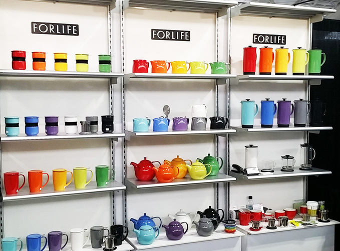 ForLife: Color and Creativity for Your Coffee and Tea Service