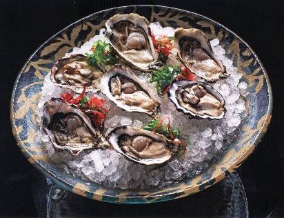 Glass Studio: Diving Deep to Create The Perfect Oyster Plate in Macau