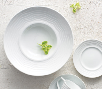 Steelite International and Royal Porcelain Partnering with Innovative Designs and Quality